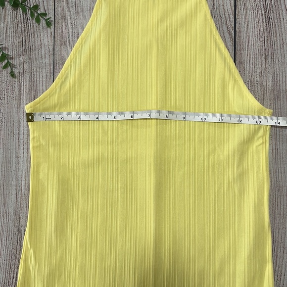 🌸 Clearance! 🌸 Yellow High Neck Body-con Mini Dress Size S - Picture 5 of 10